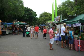 Mindal Beach Market